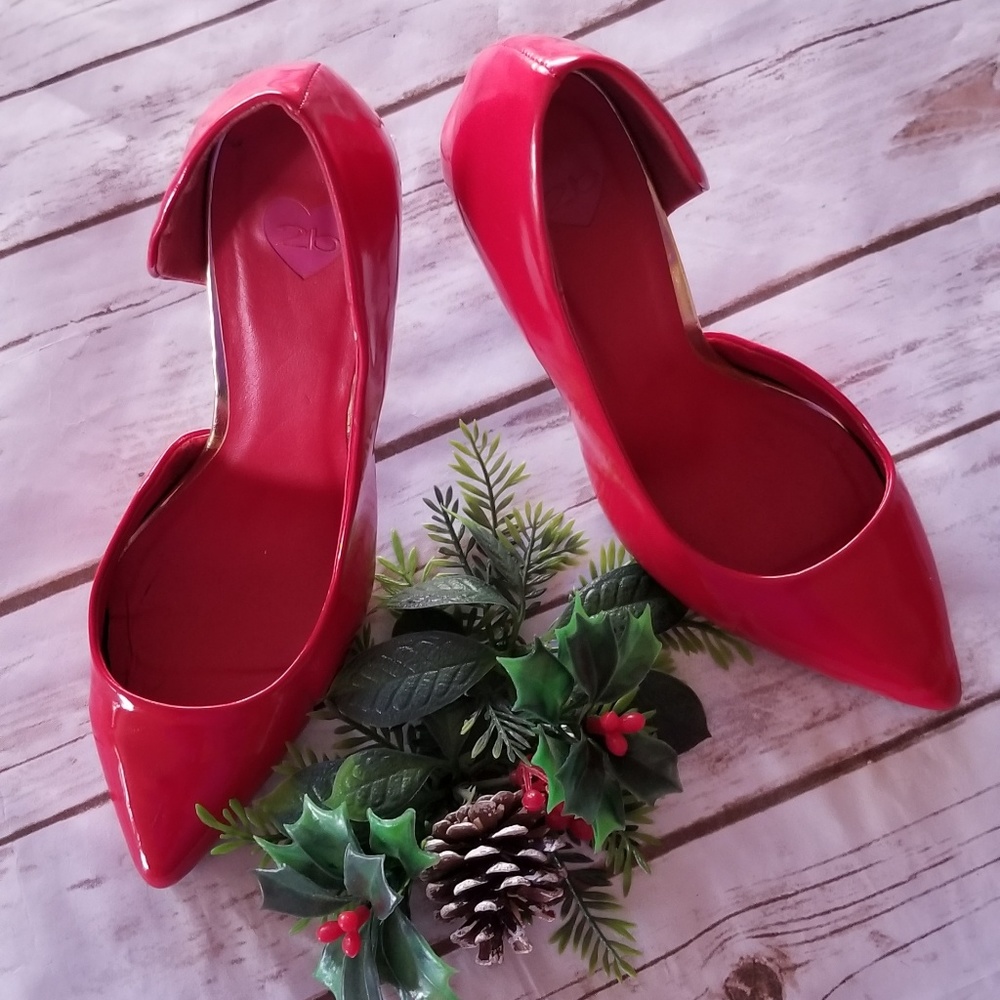 2b Red Heels